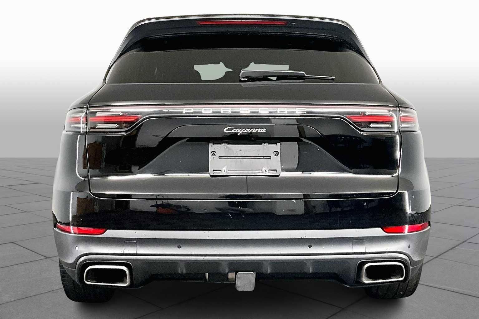 Used 2022 Porsche Cayenne image 7