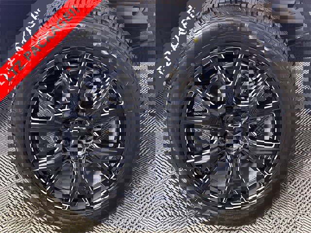 Used 2023 Chevrolet Silverado 1500 LTZ w/ LTZ Premium Package image 34