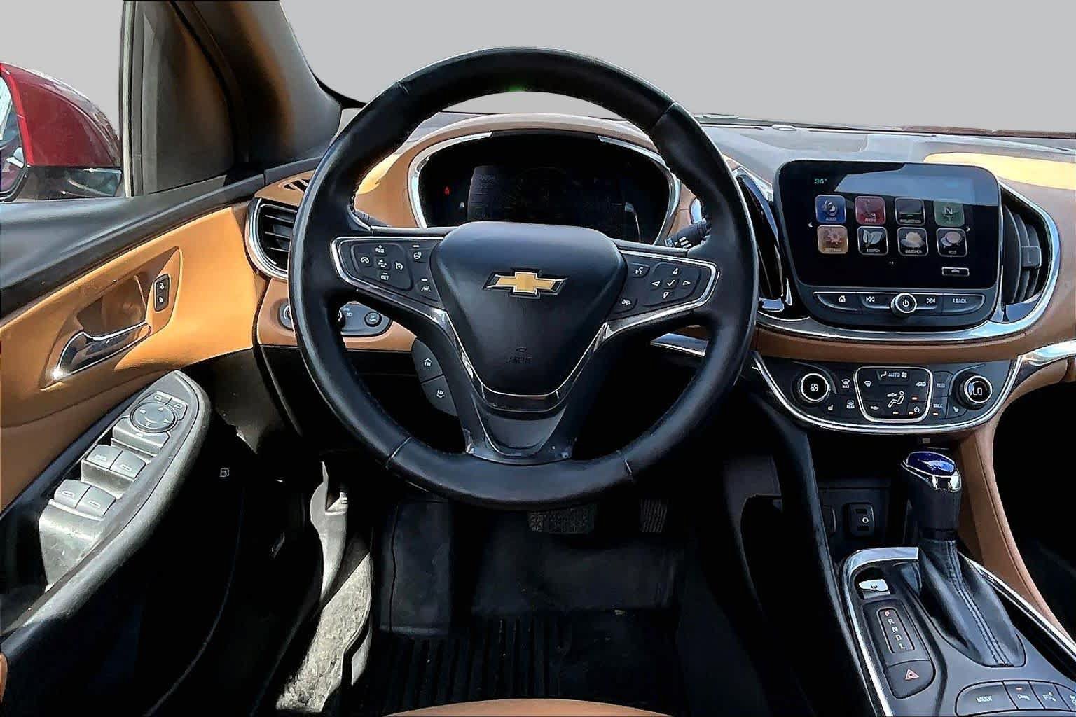 Used 2017 Chevrolet Volt Premier w/ Driver Confidence II Package FWD image 6