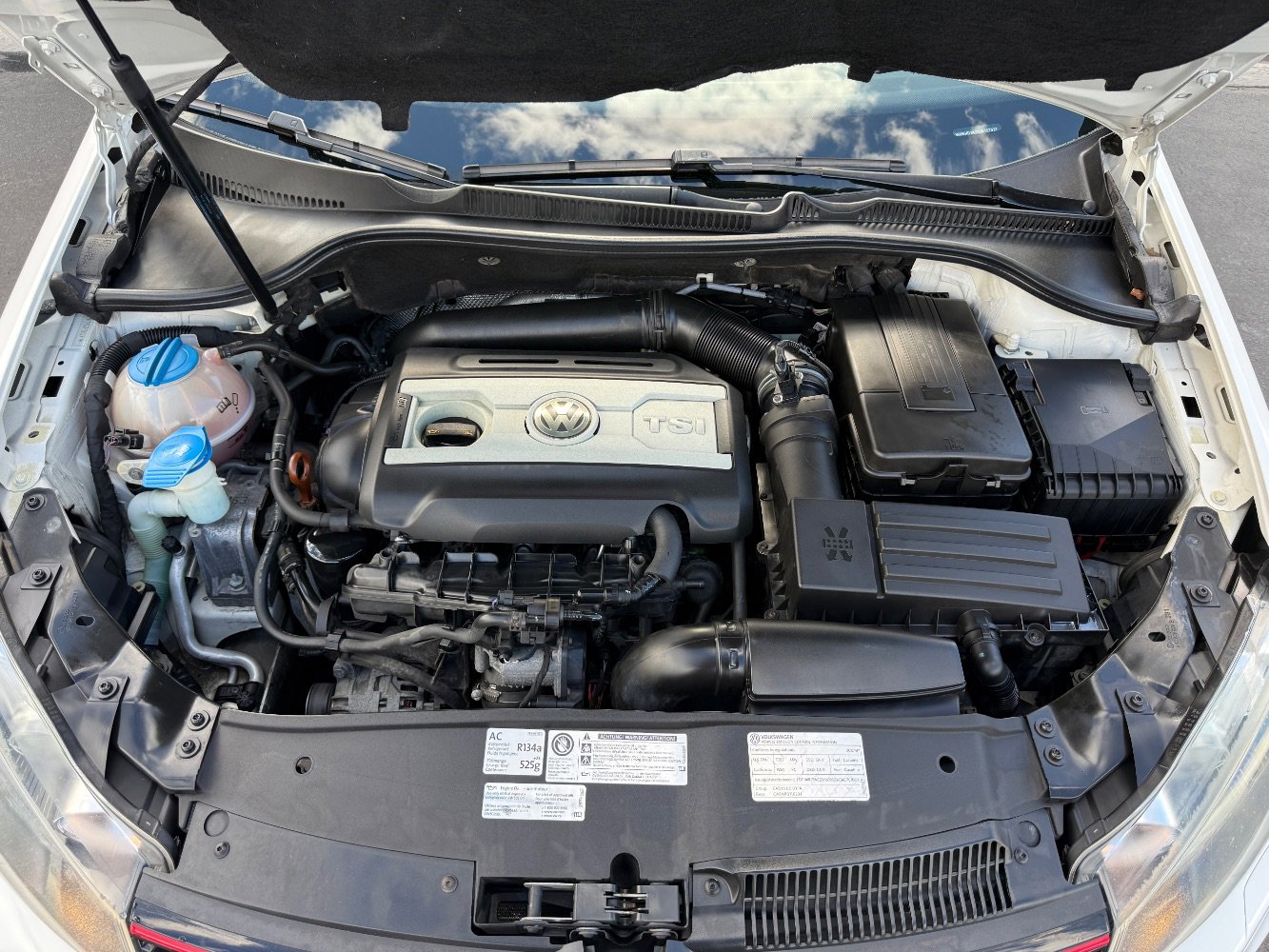 Used 2012 Volkswagen Golf 4-Door image 3