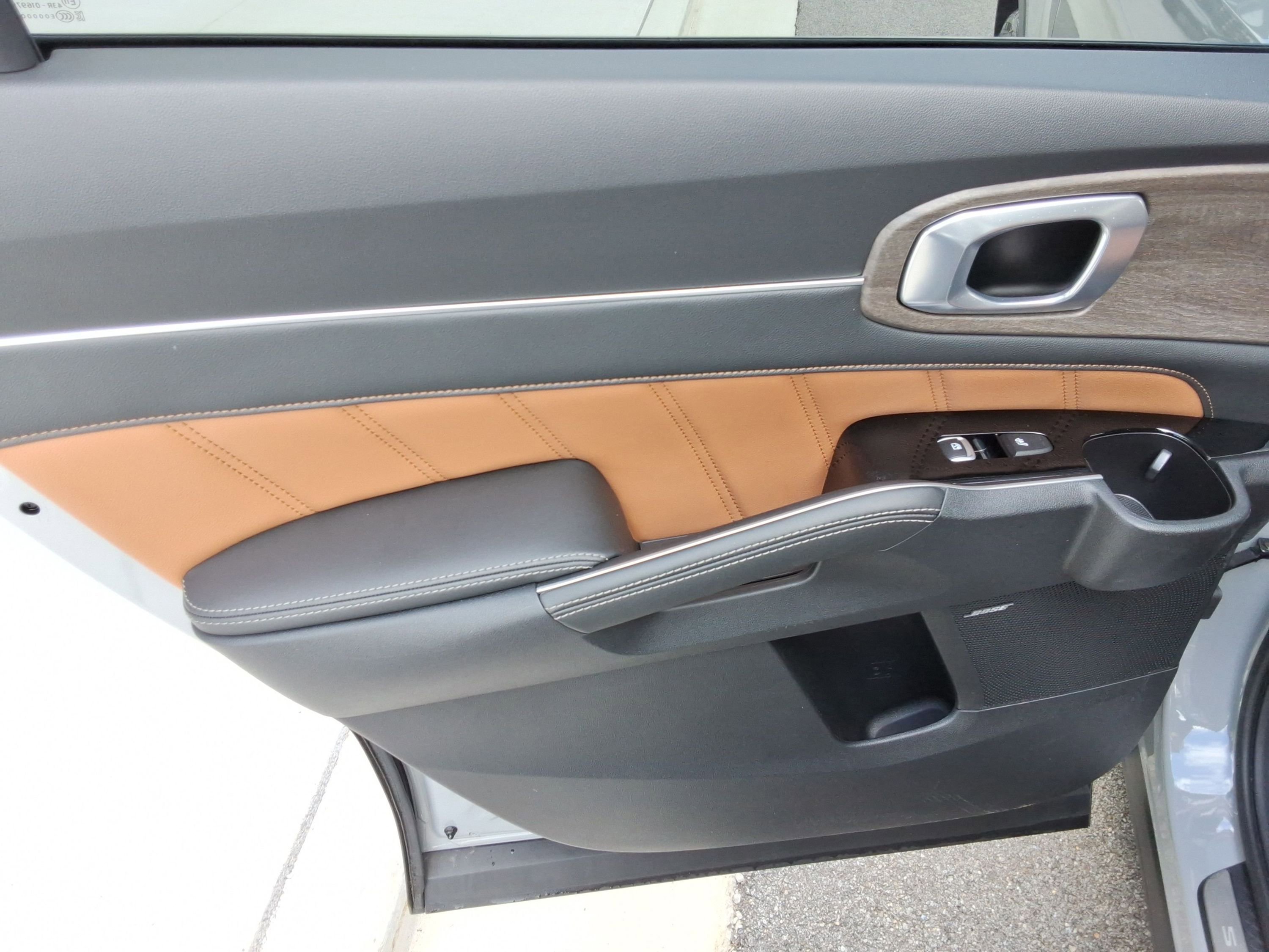 Used 2022 Kia Sorento SX Prestige w/ Rust Color Package image 23