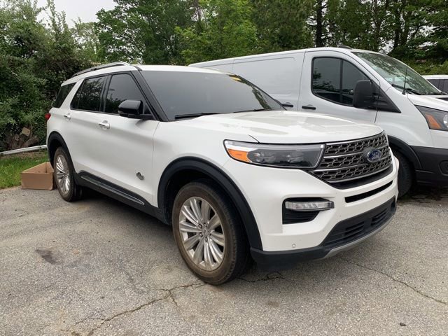 Used 2024 Ford Explorer King Ranch w/ Technology Package AWD/4WD image 2