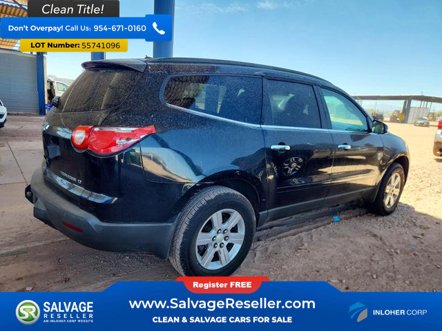 Used 2010 Chevrolet Traverse LT FWD image 4