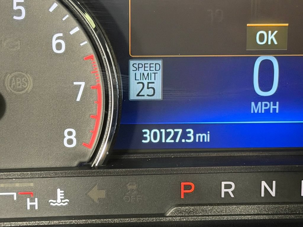 Used 2023 Ford Explorer XLT w/ Equipment Group 202A AWD/4WD image 16