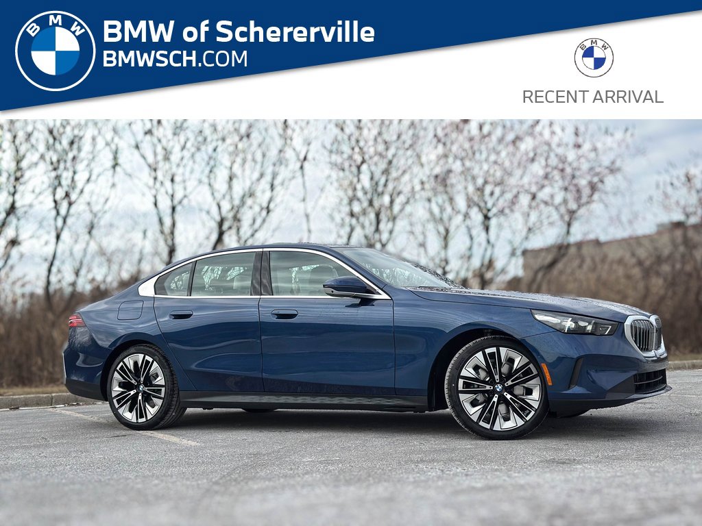 New 2025 BMW 530i xDrive w/ Premium Package
