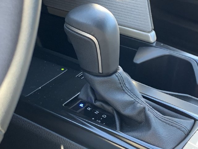 Used 2026 Toyota Camry SE FWD image 26