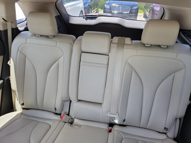 Used 2018 Lincoln MKX Premiere FWD image 11