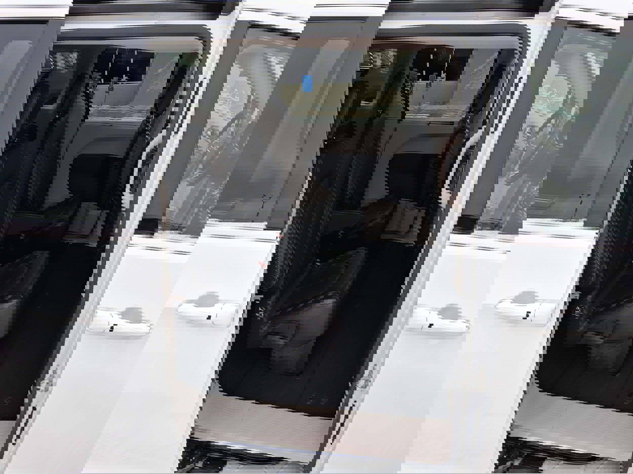 Used 2023 Chrysler Pacifica Touring-L FWD image 18