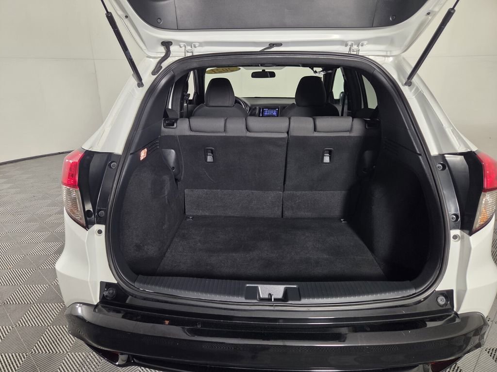 Used 2021 Honda HR-V Sport image 25