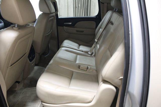 Used 2007 Chevrolet Suburban LT w/ LT Preferred Equipment Group image 19