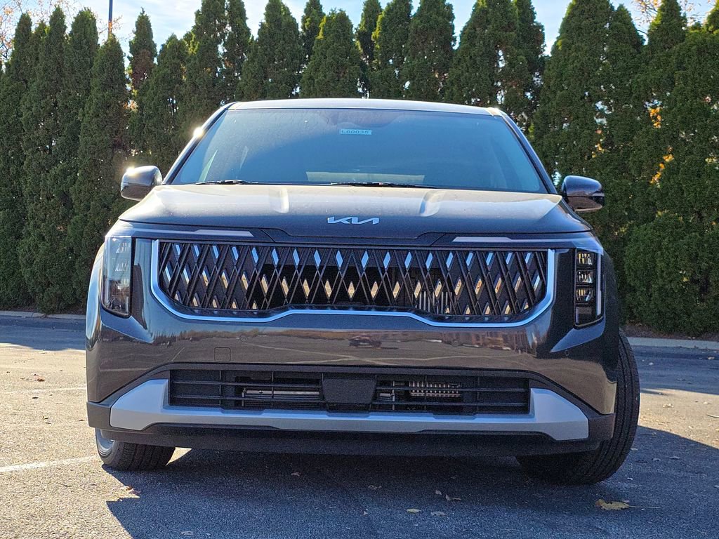 New 2026 Kia Carnival LXS image 2