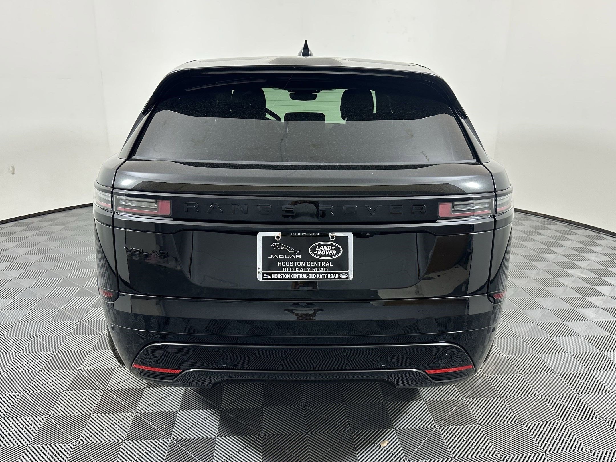 New 2026 Land Rover Range Rover Velar Dynamic SE image 8