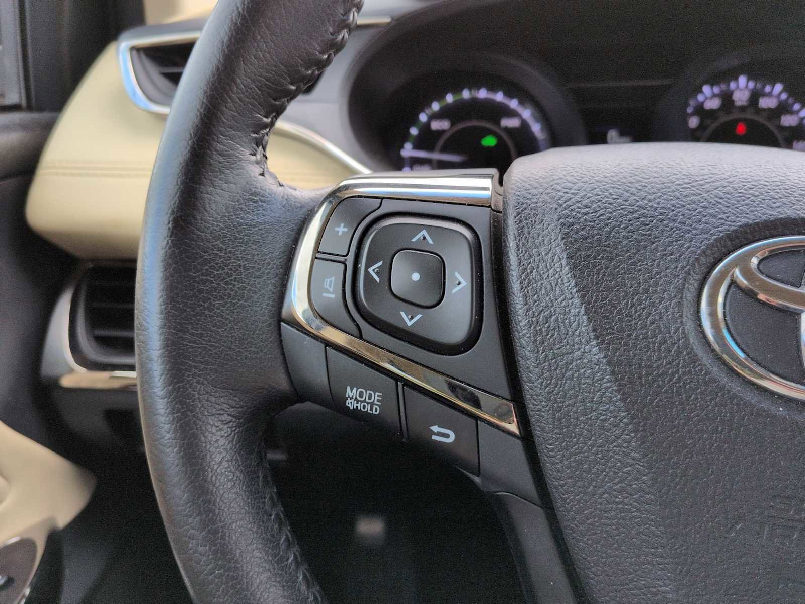 Used 2015 Toyota Avalon XLE Touring image 26