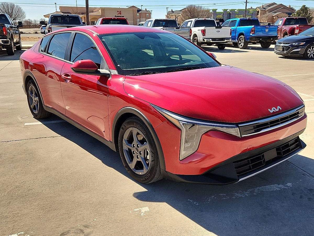 Used 2025 Kia K4 LXS image 4
