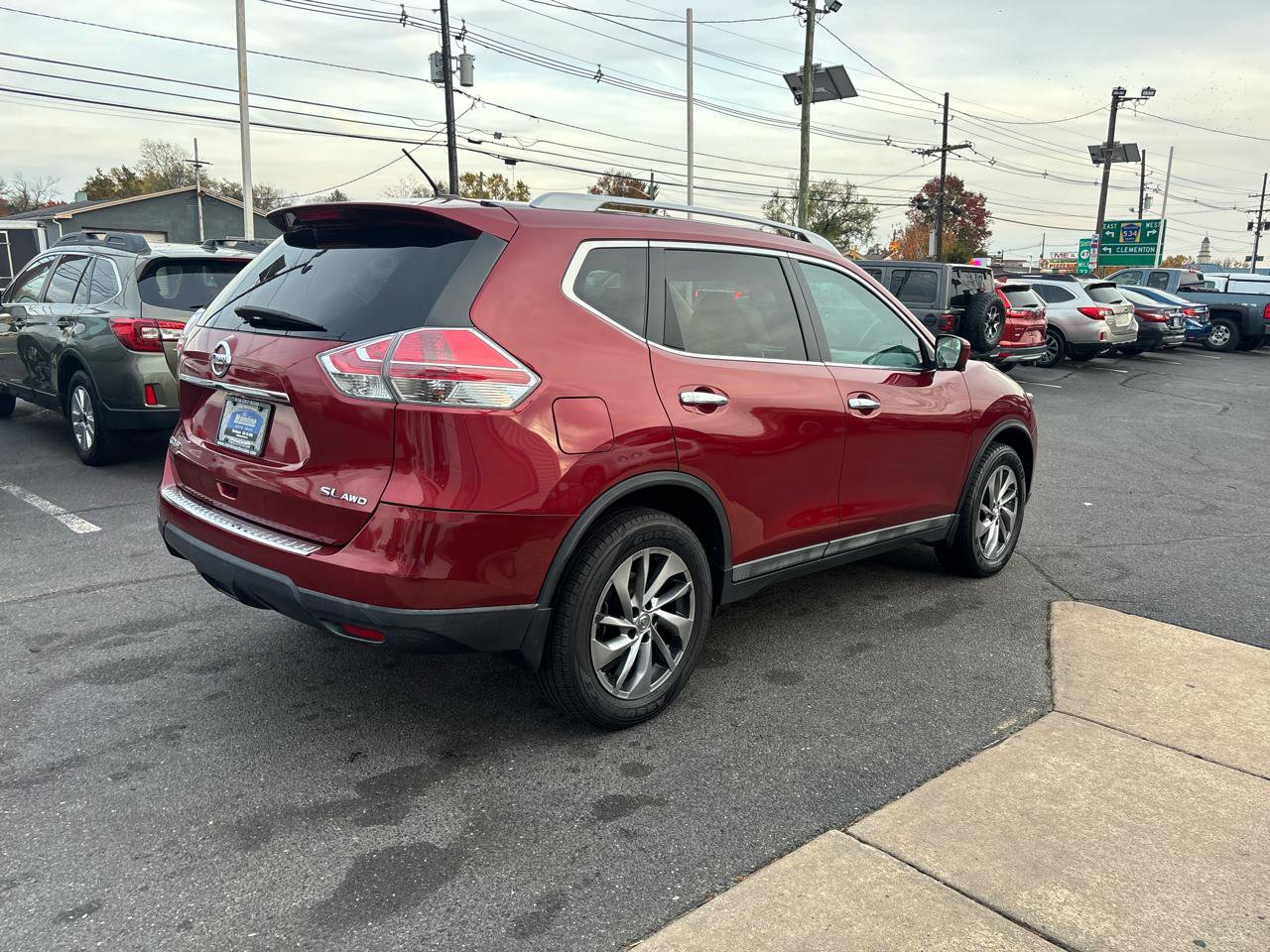 Used 2015 Nissan Rogue SL image 9