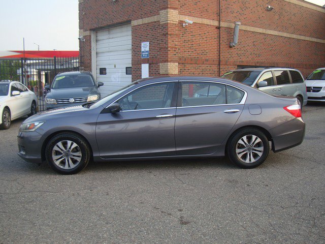 Used 2014 Honda Accord LX image 2