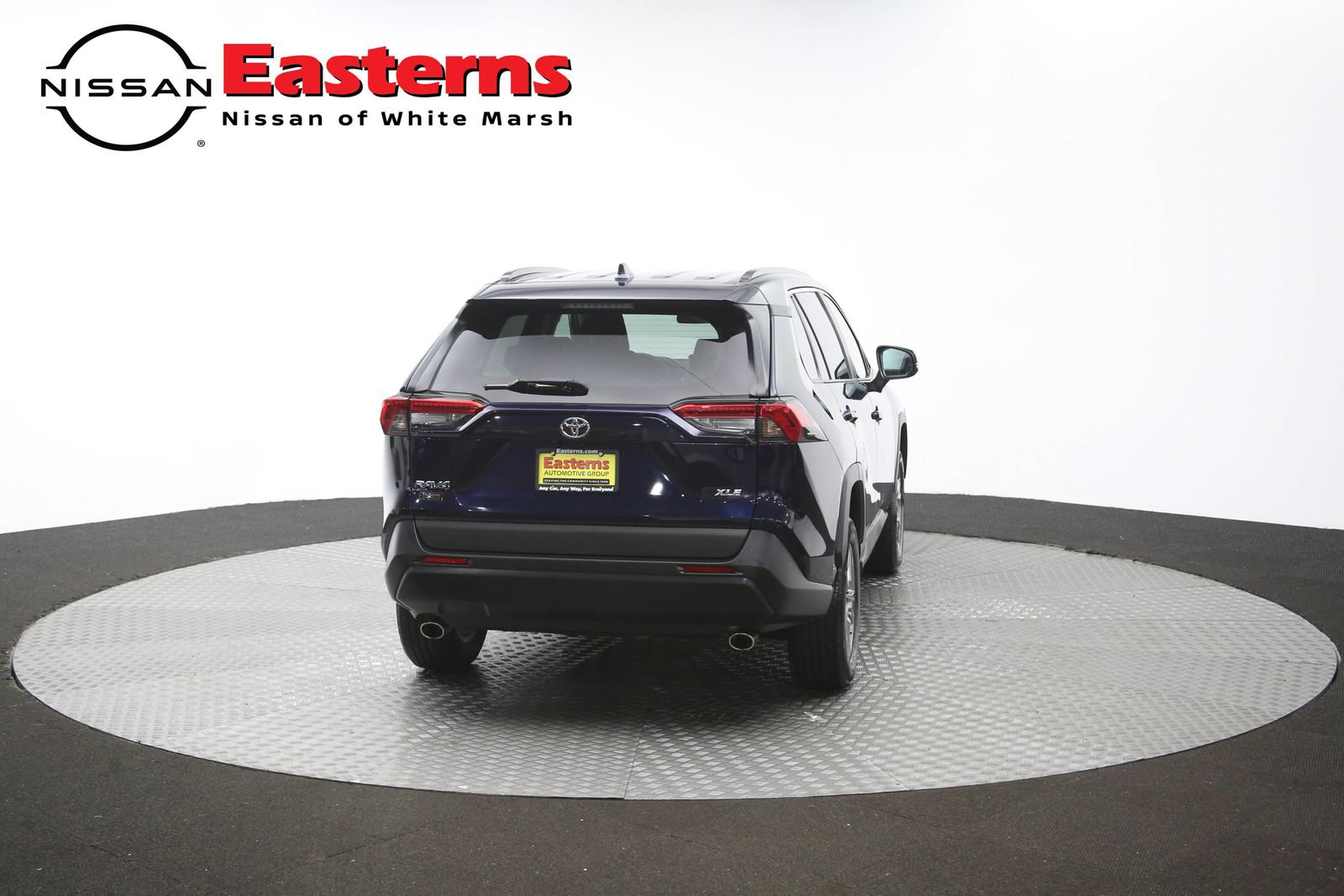 Used 2024 Toyota RAV4 XLE FWD image 36