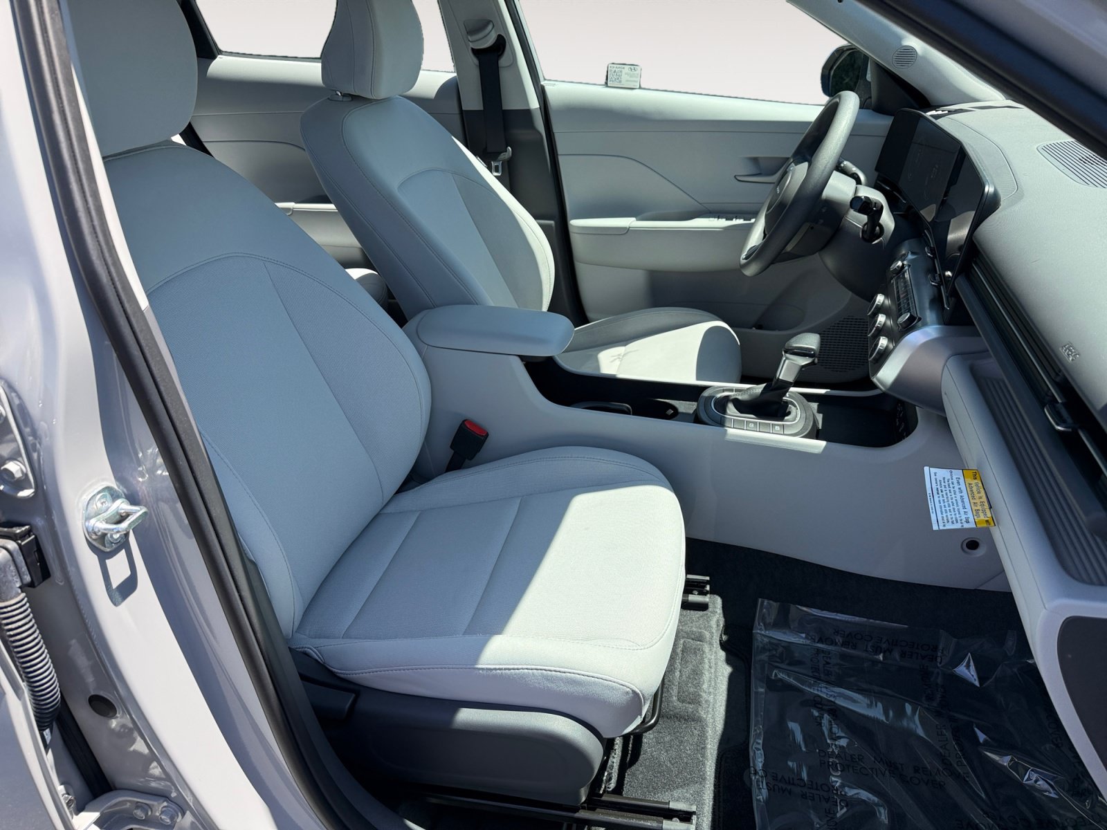 Certified 2025 Hyundai Kona SE FWD image 19