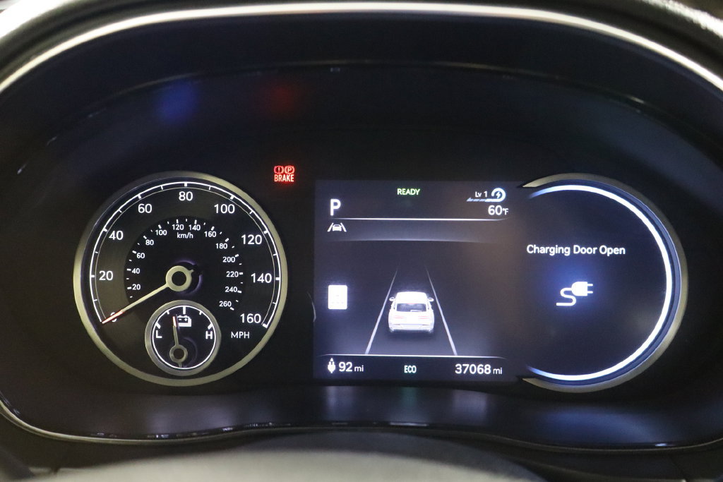 Used 2023 Genesis Electrified GV70 AWD/4WD image 11