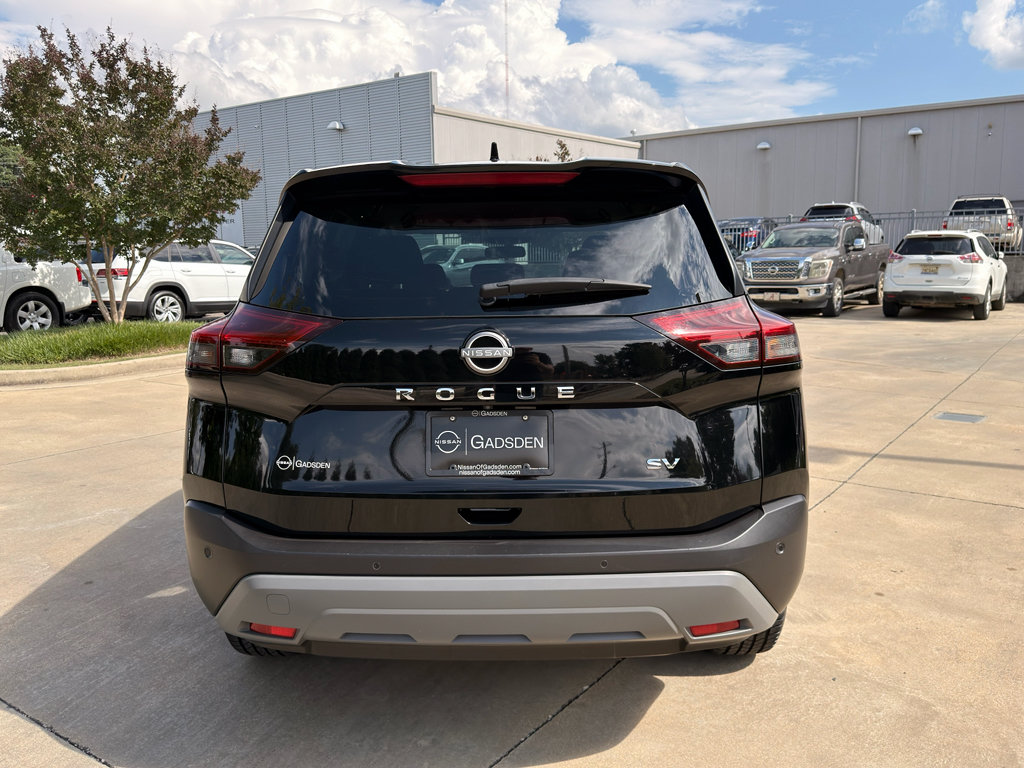 Certified 2023 Nissan Rogue SV FWD image 4