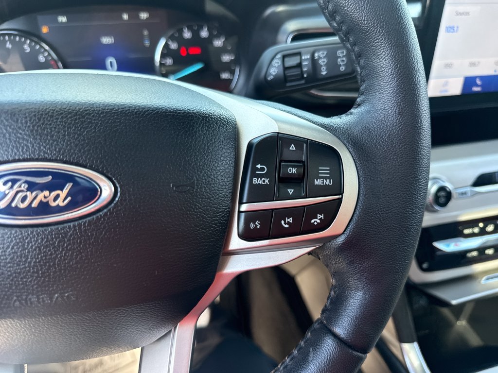 Used 2024 Ford Explorer XLT w/ Equipment Group 202A AWD/4WD image 43