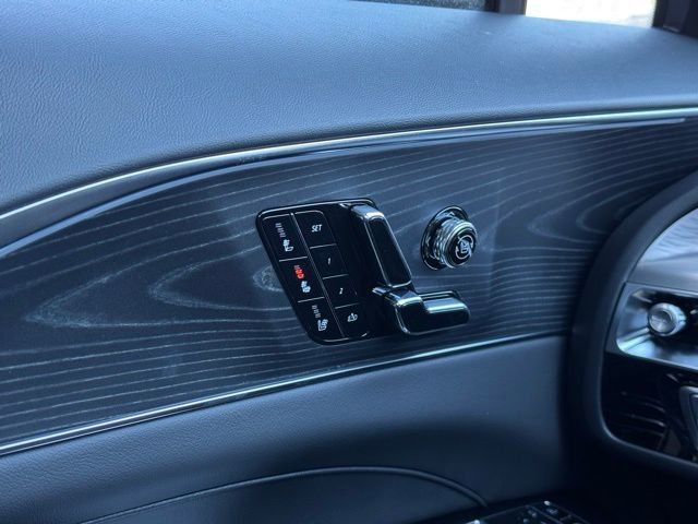 New 2026 Cadillac Lyriq Premium Luxury image 32