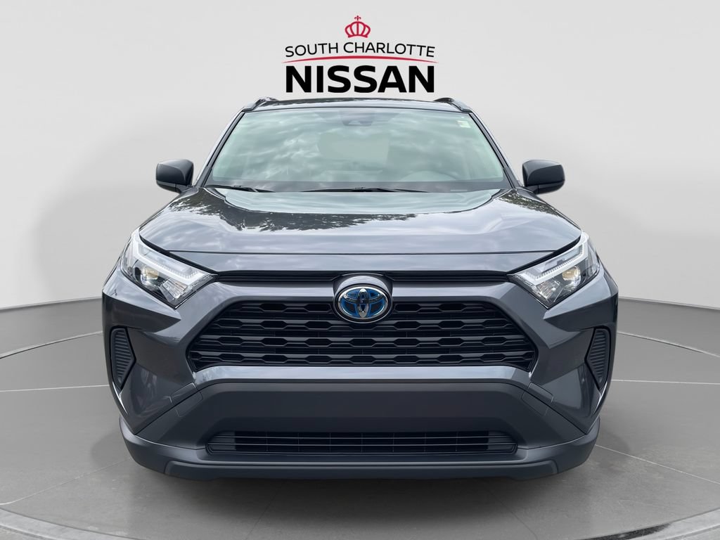 Used 2023 Toyota RAV4 LE AWD/4WD image 2