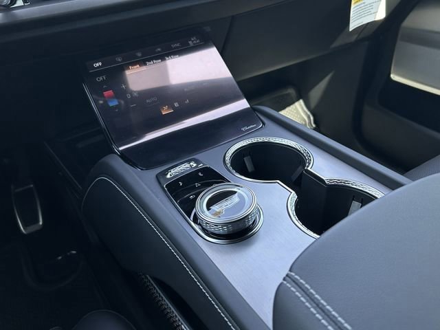 New 2026 Cadillac Vistiq Premium Luxury AWD/4WD image 20