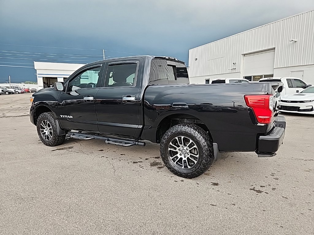 Used 2021 Nissan Titan SV w/ Accessory Utility Package AWD/4WD image 9