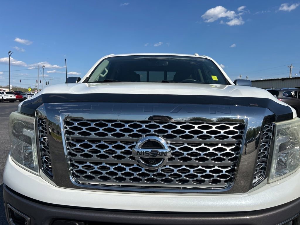 Used 2017 Nissan Titan Platinum Reserve image 34