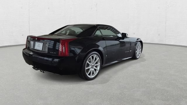 Used 2006 Cadillac XLR V RWD image 13