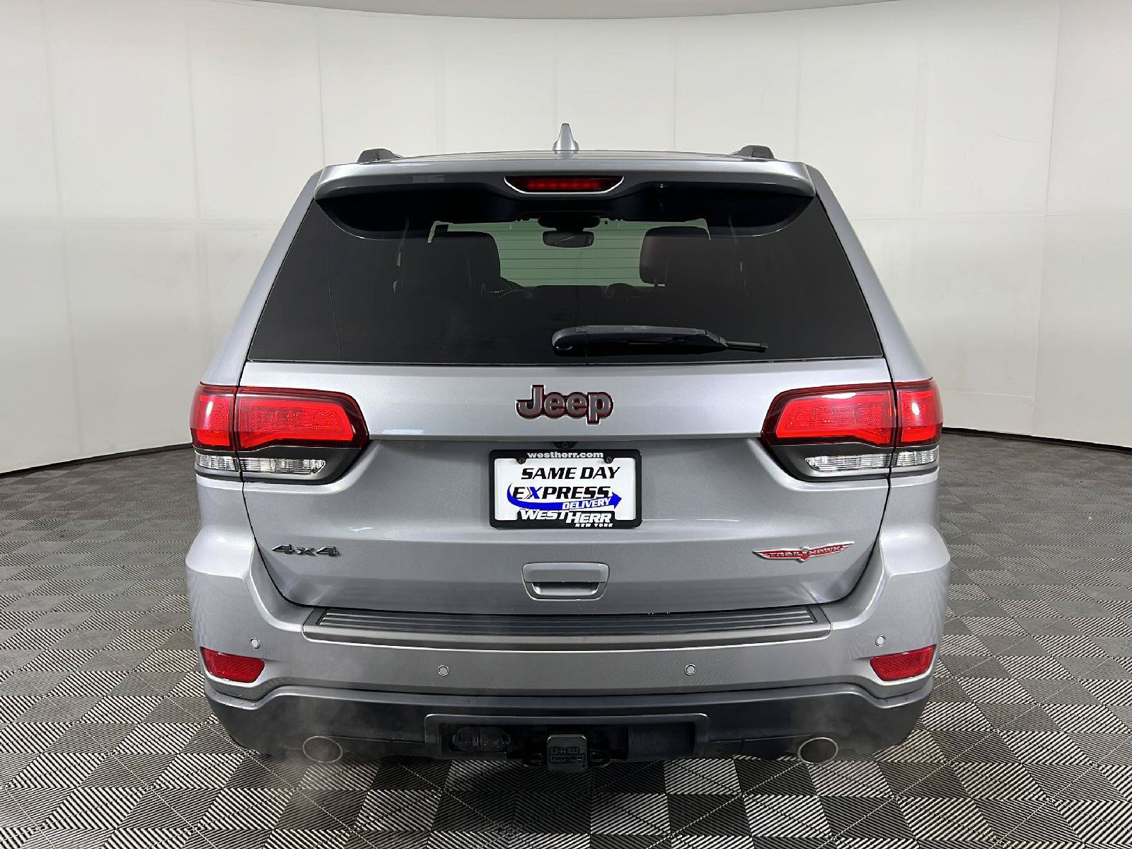 Used 2020 Jeep Grand Cherokee Trailhawk AWD/4WD image 4