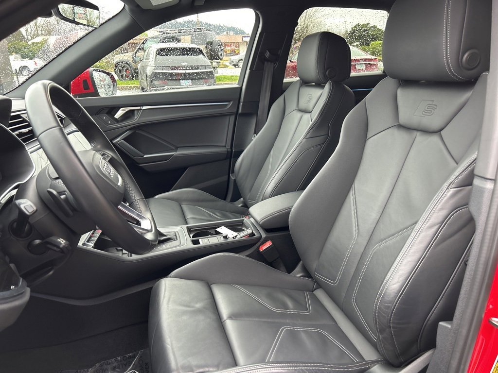 Used 2024 Audi Q3 2.0T Premium Plus image 9