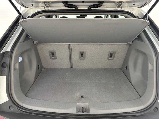 Certified 2022 Chevrolet Bolt EUV Premier FWD image 16