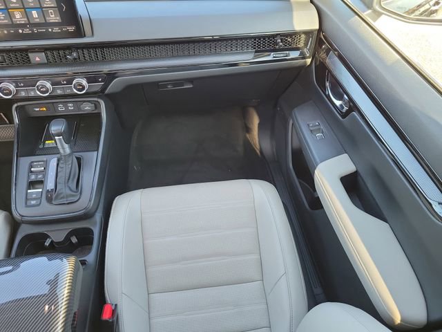 Used 2025 Honda CR-V EX-L image 12