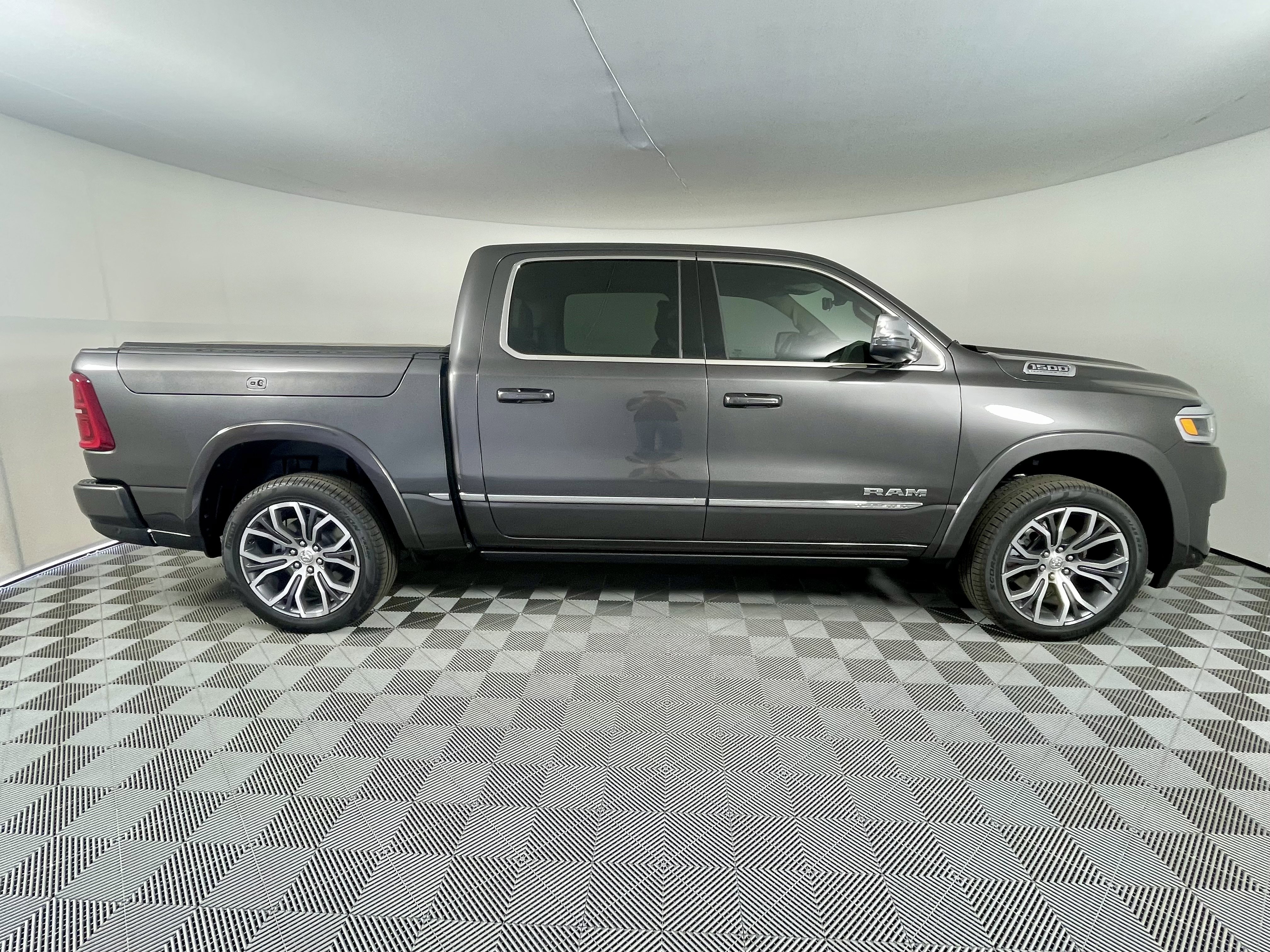 Used 2026 RAM 1500 Tungsten w/ Trailer Tow Group image 6