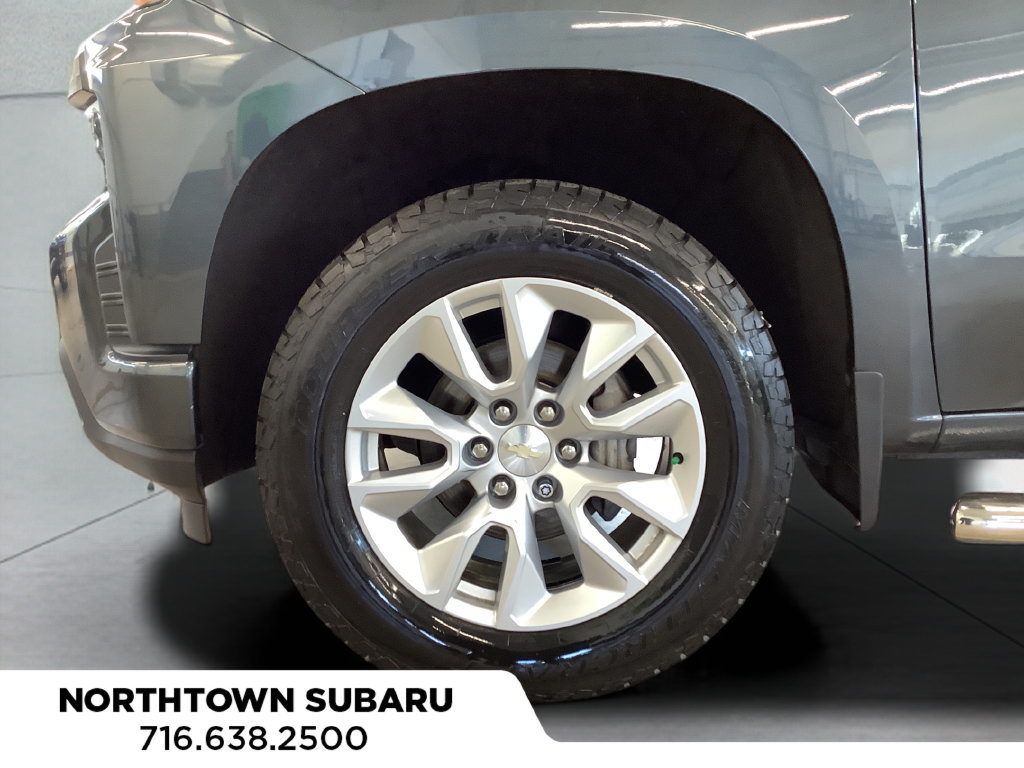 Used 2019 Chevrolet Silverado 1500 Custom w/ Custom Value Package AWD/4WD image 20