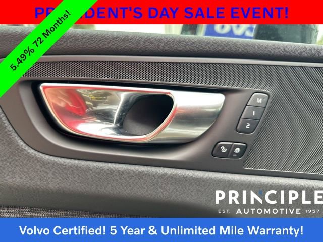 Certified 2025 Volvo XC60 T8 Core image 19