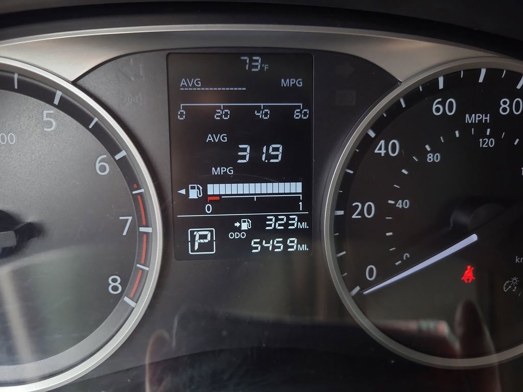 Certified 2025 Nissan Kicks Play S FWD image 28