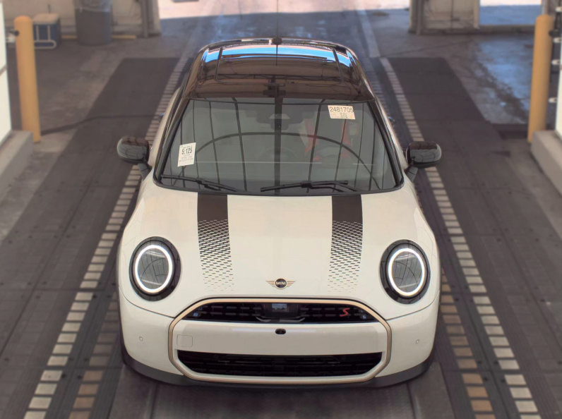 Used 2026 MINI Cooper S FWD image 6