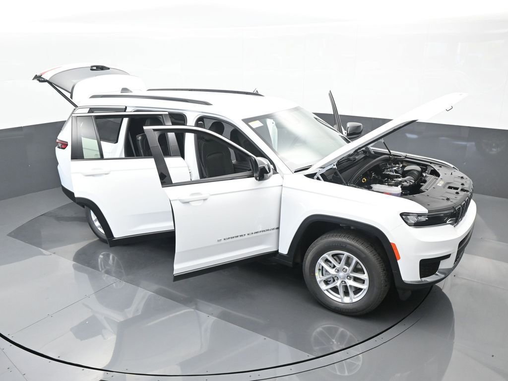 Used 2024 Jeep Grand Cherokee L Laredo w/ Luxury Tech Group I image 63