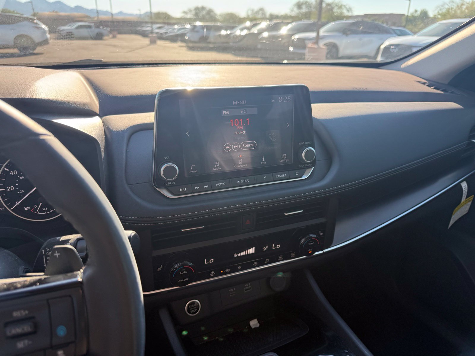 Used 2023 Nissan Rogue SV w/ SV Premium B Package FWD image 20