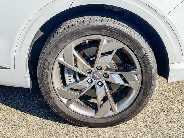 Used 2025 Genesis Electrified GV70 AWD/4WD image 11