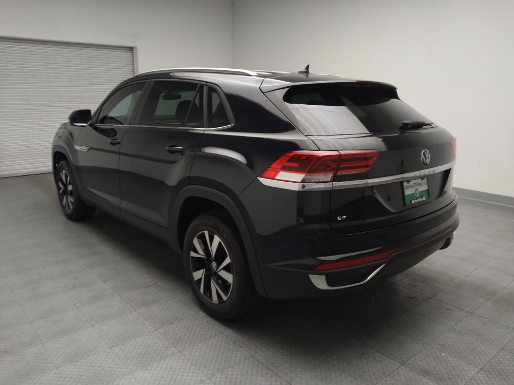 Used 2022 Volkswagen Atlas Cross Sport SE FWD image 5