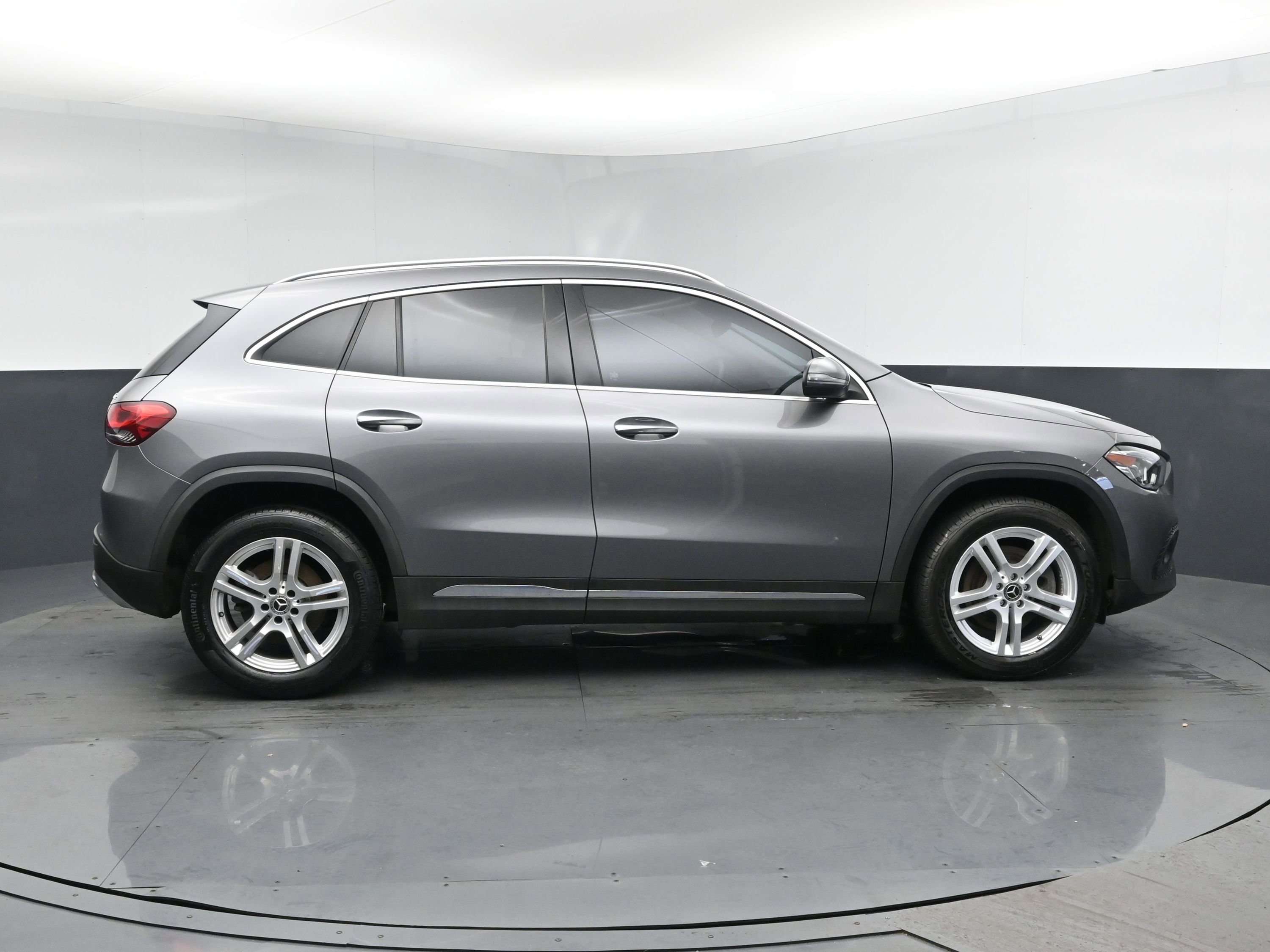 Used 2021 Mercedes-Benz GLA 250 4MATIC image 3