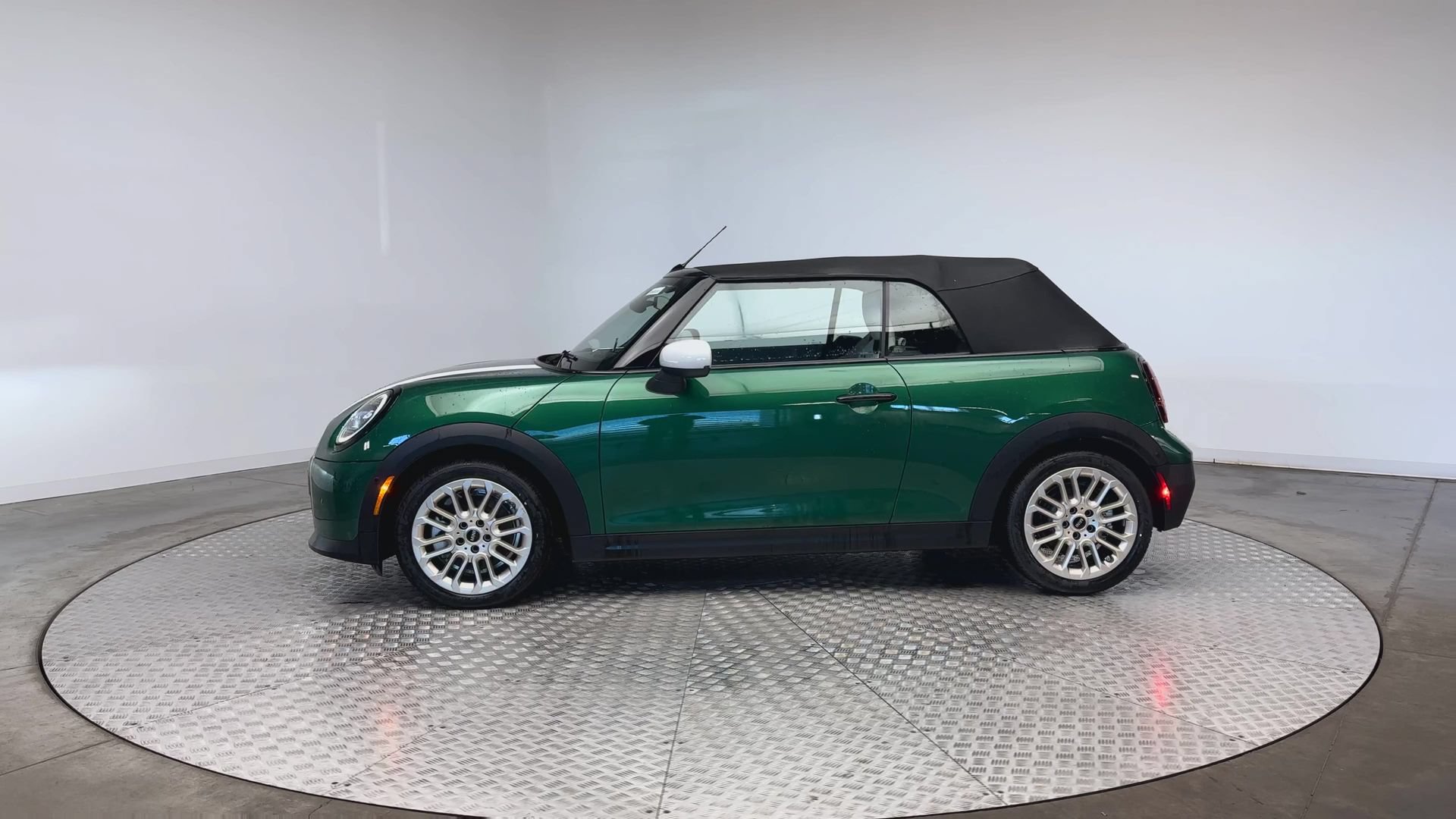 Used 2026 MINI Cooper Convertible FWD image 5