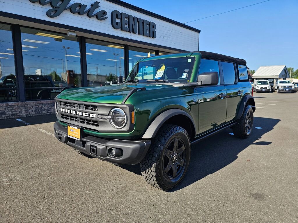 Used 2024 Ford Bronco Black Diamond AWD/4WD image 2