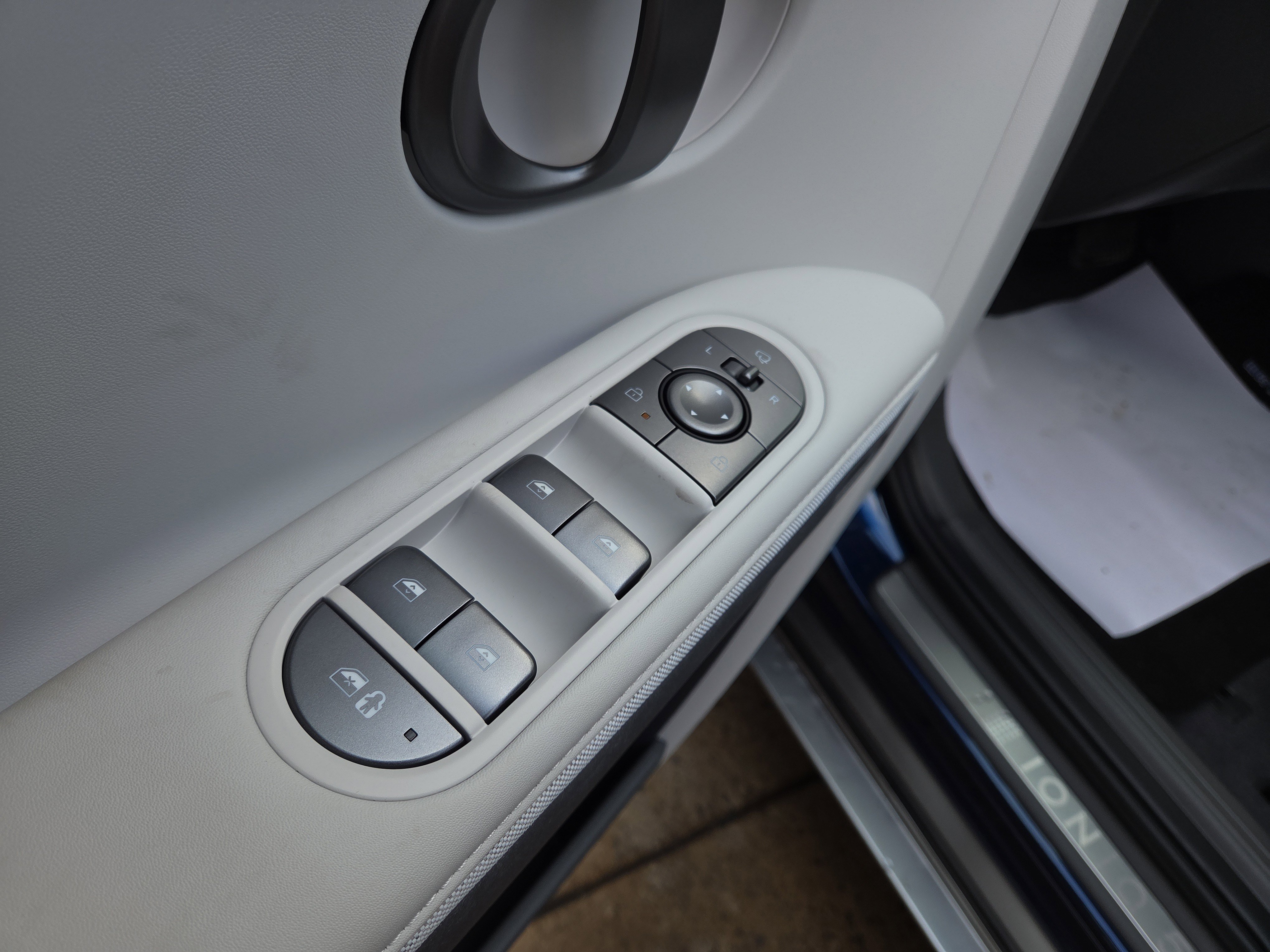 New 2026 Hyundai Ioniq 5 Limited image 16