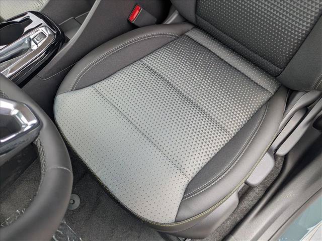 New 2026 Chevrolet Trax LT w/ Driver Confidence Package FWD image 4