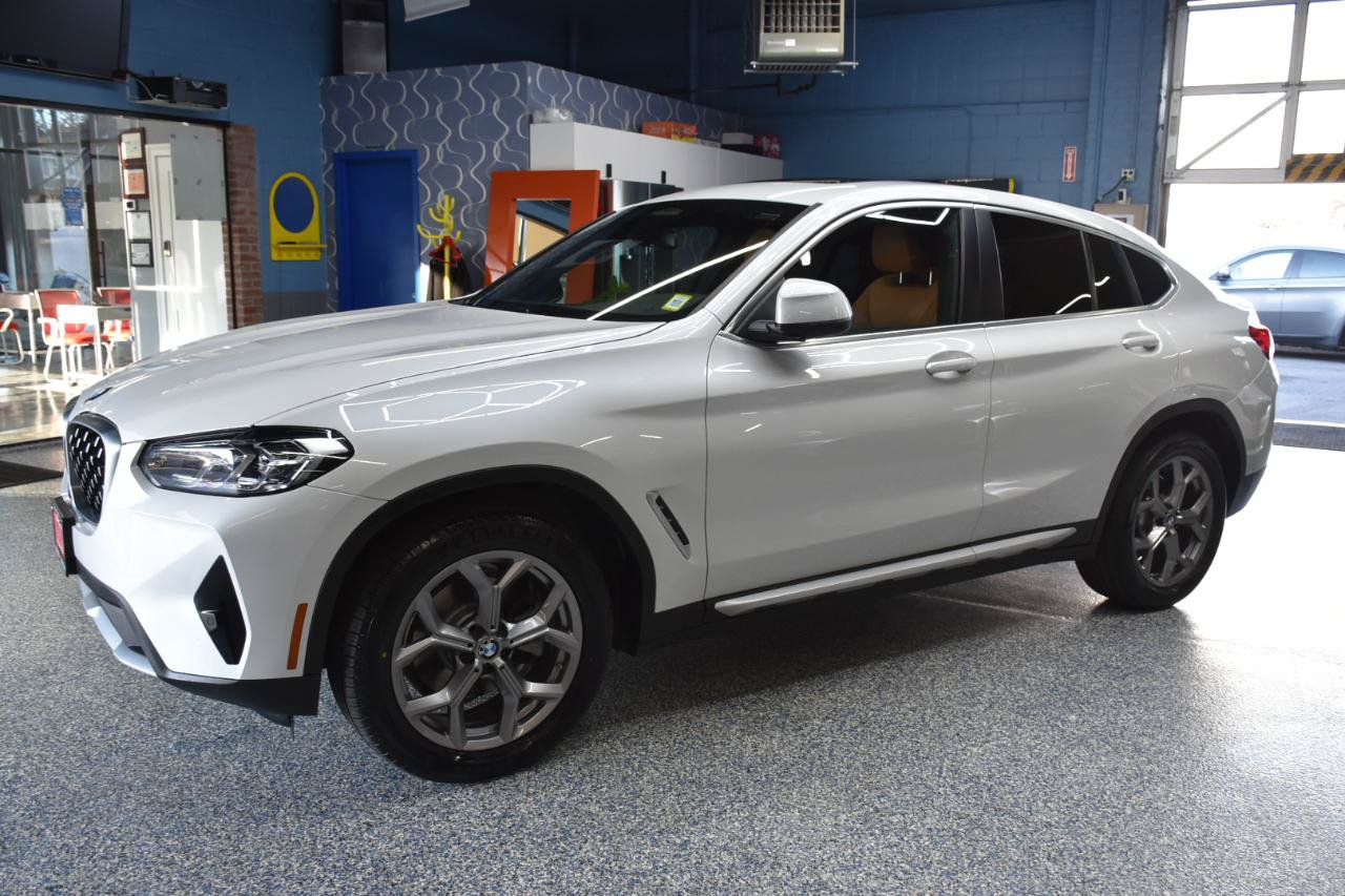 Used 2023 BMW X4 xDrive30i w/ Premium Package AWD/4WD image 11